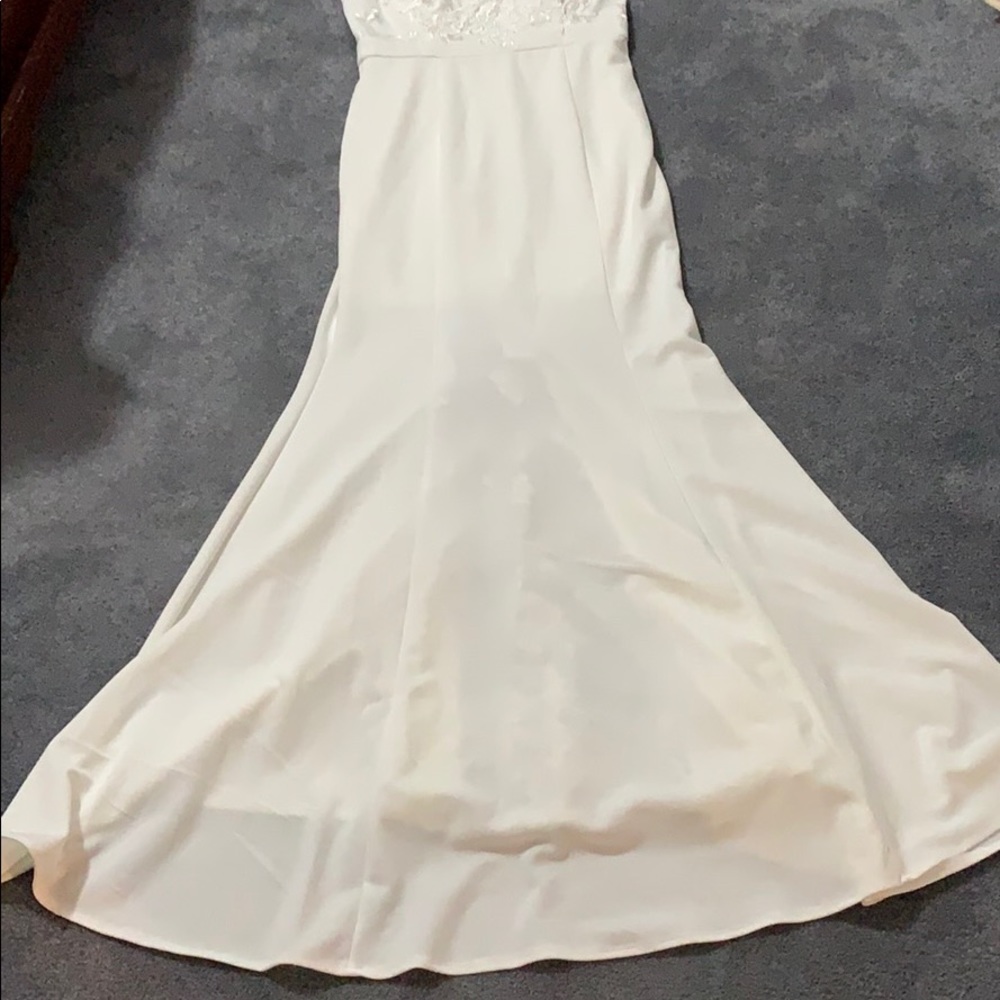 DRESS:GOWN - Picture 4 of 5